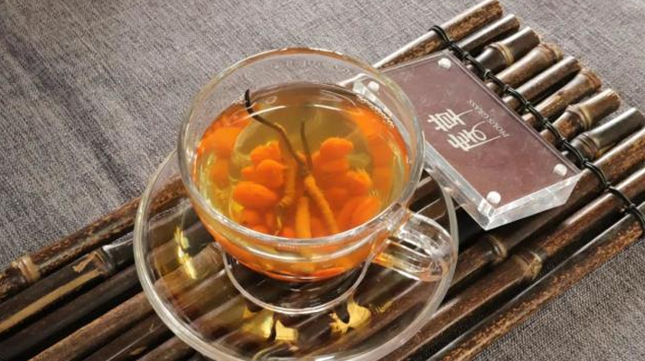 冬蟲夏草泡水時(shí)間全解析：泡多久才最有效？
