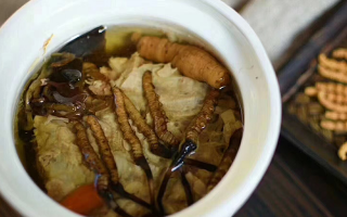 鴨子冬蟲夏草怎么煲湯好？掌握 3 個(gè)關(guān)鍵，燉出鮮醇滋補(bǔ)靚湯